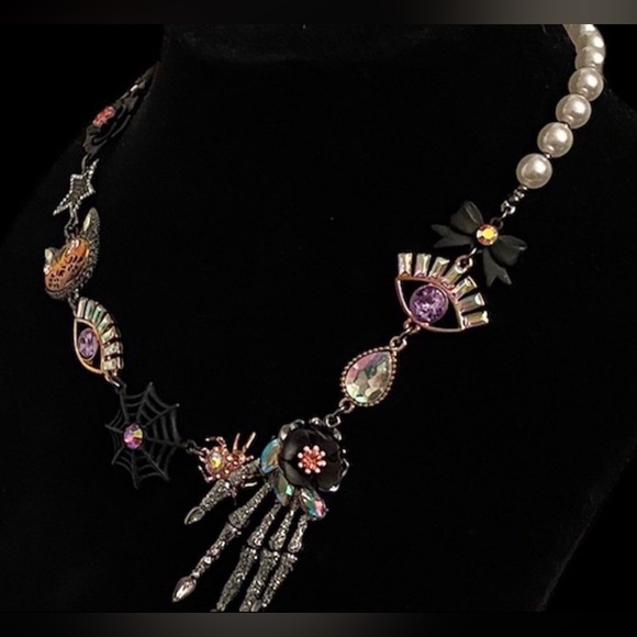 New BETSEY JOHNSON HALLOWEEN NECKLACE - Picture 13 of 13